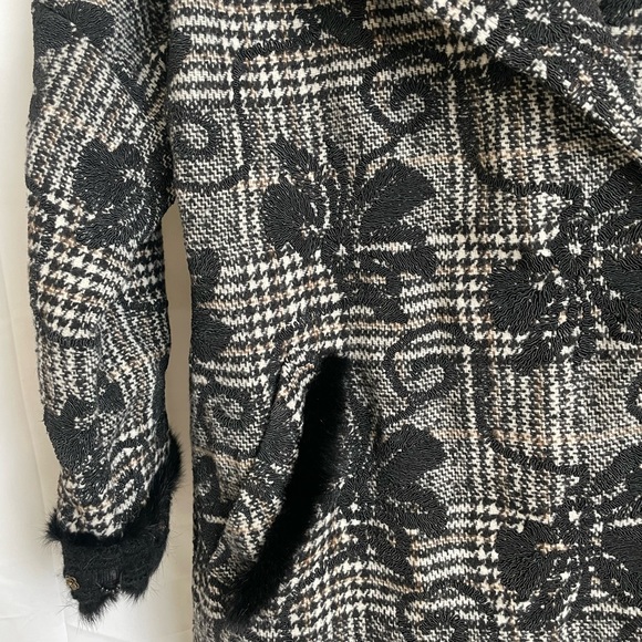 STUNNING European Coat from Barcelona NKN Nekane NEW size Medium Large - Picture 4 of 6